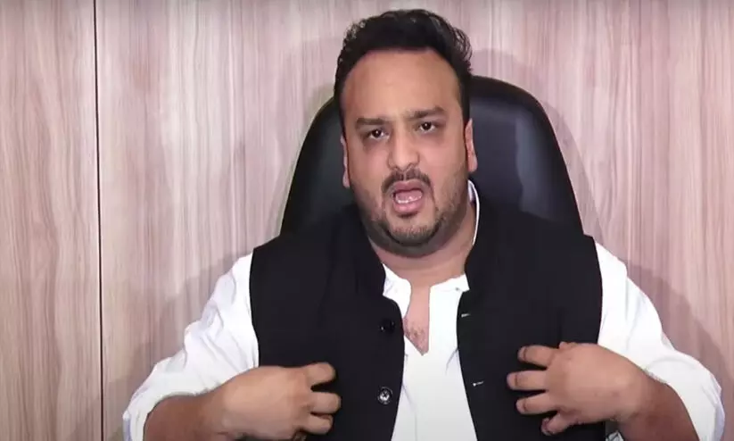 ബാന്ദ്ര സീറ്റ് ശിവസേനക്ക് നൽകി കോൺഗ്രസ്; വിമർശിച്ച് ബാബ സിദ്ദീഖിയുടെ മകൻ ബാന്ദ്ര സീറ്റ് ശിവസേനക്ക് നൽകി കോൺഗ്രസ്; വിമർശിച്ച് ബാബ സിദ്ദീഖിയുടെ മകൻ