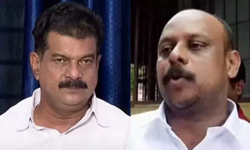 അന്‍വറിന്റെ ഡി.എം.കെയിലും പൊട്ടിത്തെറി; ജില്ല കോഓഡിനേറ്റർ രാജിവെച്ച് പാലക്കാട് പത്രിക നൽകി