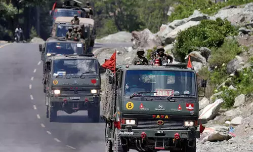 അതിർത്തിയിൽ ഇന്ത്യ- ചൈന സൈനികരുടെ പിന്മാറ്റം; താൽക്കാലിക തമ്പുകൾ നീക്കിത്തുടങ്ങി
