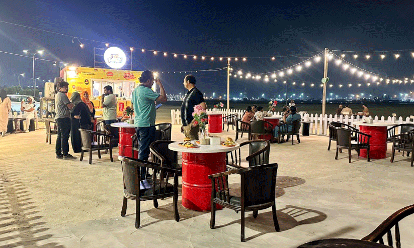 food vehicle food vehicle