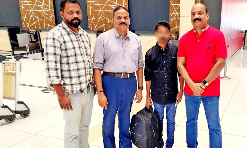 പ്രവാ​സി ലീ​ഗ​ൽ സെ​ൽ പ്രതിനിധികൾ