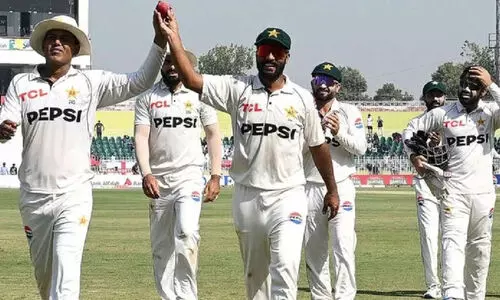 പരമ്പര പിടിച്ച് പാകിസ്താൻ; മൂന്നാം ടെസ്റ്റിൽ ഇംഗ്ലണ്ടിന് ഒമ്പത് വിക്കറ്റ് തോൽവി