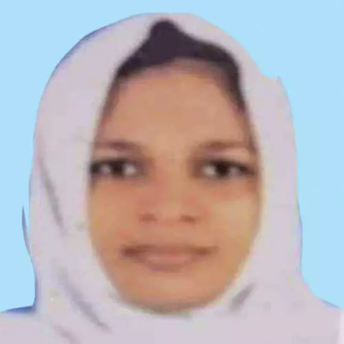 ട്രെ​യി​ൻ ത​ട്ടി യു​വ​തി മ​രി​ച്ചു