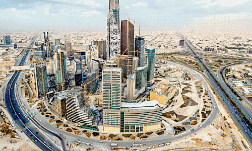 റി​യാ​ദി​ലെ കി​ങ്​ അ​ബ്​​ദു​ല്ല ഫി​നാ​ൻ​ഷ്യ​ൽ സെൻറ​ർ