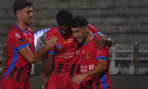 ത്രില്ലർ പോരിൽ മലപ്പുറത്തെ വീഴ്ത്തി കണ്ണൂർ സെമിയിൽ