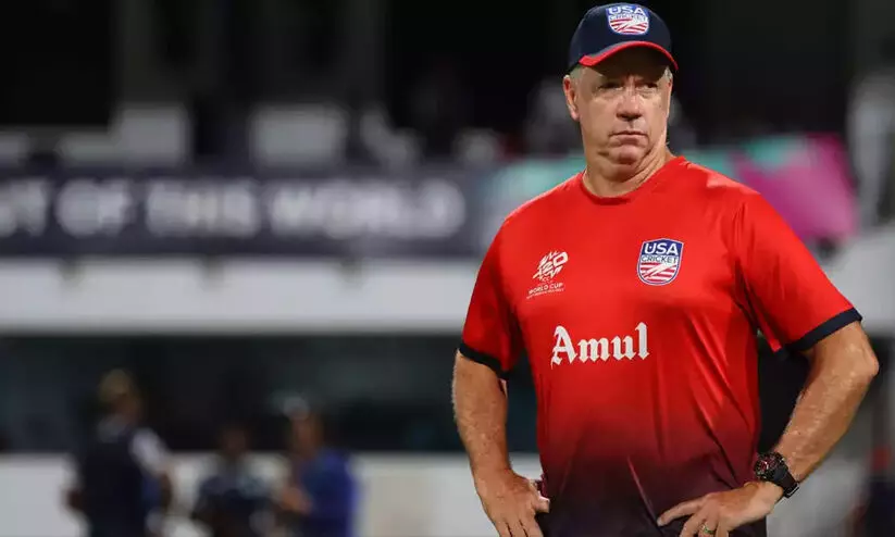 യു.എസ് ക്രിക്കറ്റ് പരിശീലകൻ പുറത്ത്; ഇന്ത്യൻ വംശജരായ താരങ്ങളോട് വിവേചനമെന്ന് യു.എസ് ക്രിക്കറ്റ് പരിശീലകൻ പുറത്ത്; ഇന്ത്യൻ വംശജരായ താരങ്ങളോട് വിവേചനമെന്ന്