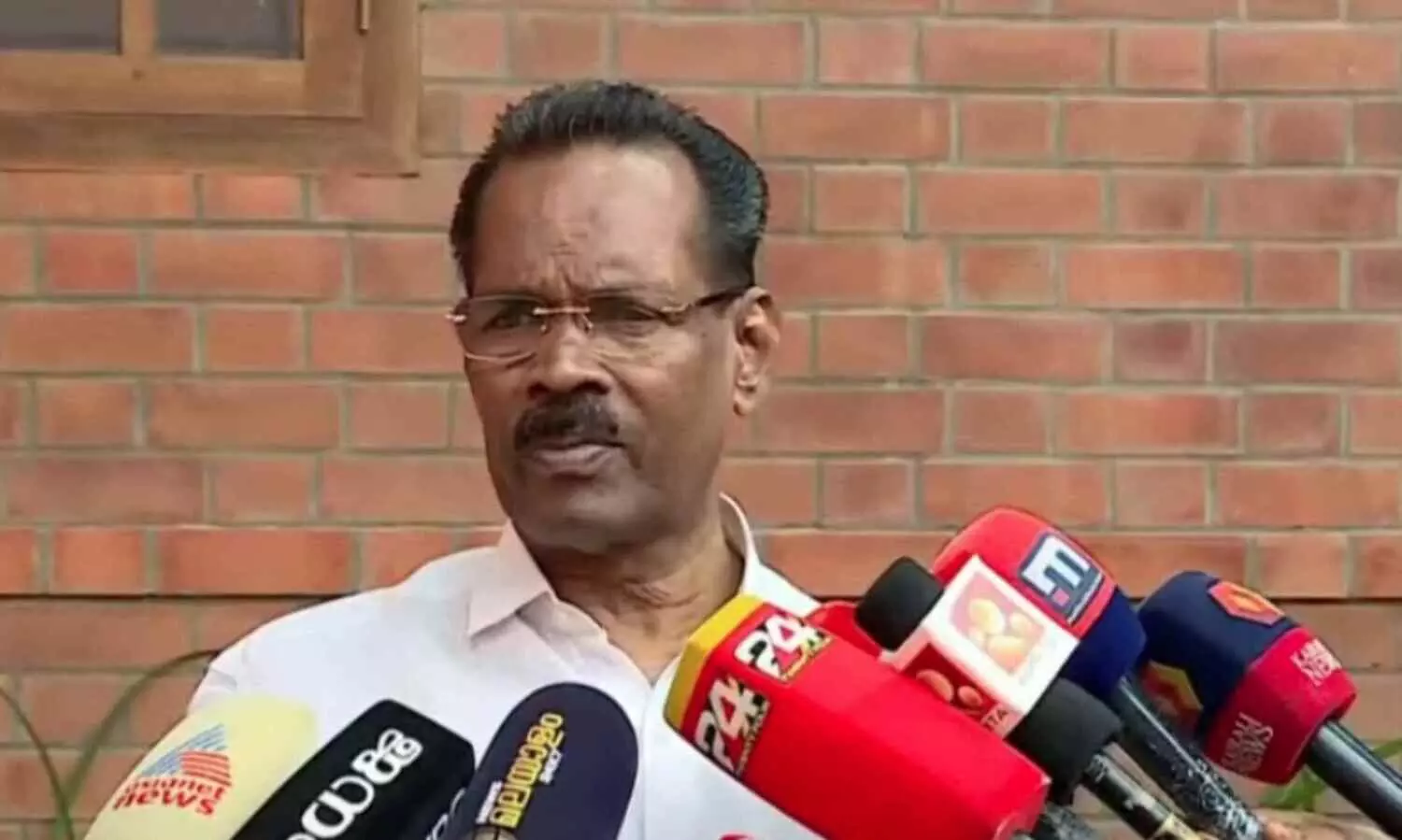 ടോൾ പിരിവ്: എൽ.ഡി.എഫ് തീരുമാനിച്ചിട്ടില്ലെന്ന് ടി.​പി. രാ​മ​കൃ​ഷ്ണ​ൻ