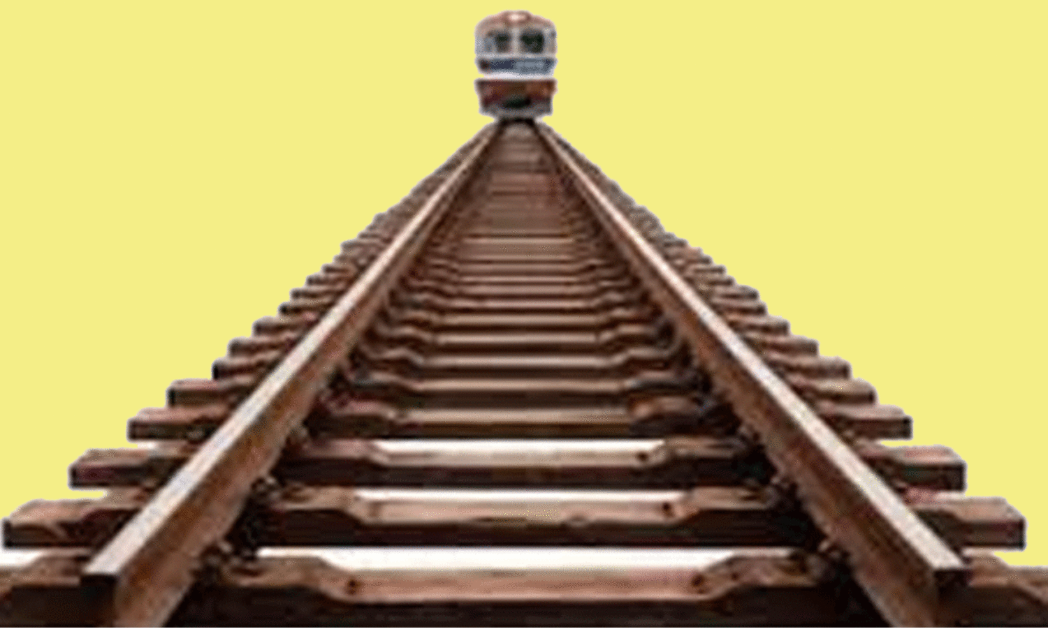 റെയിൽ പാളത്തിന് സംരക്ഷണ ഭിത്തിയില്ല; മണ്ണിടിഞ്ഞ് നീരൊഴുക്ക് തടസ്സപ്പെടുന്നു