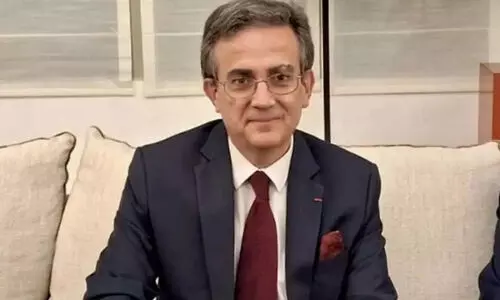 ഡല്ഹിയിൽ ഫ്രഞ്ച് അംബാസഡറുടെ പോക്കറ്റടിച്ചു ഡല്ഹിയിൽ ഫ്രഞ്ച് അംബാസഡറുടെ പോക്കറ്റടിച്ചു