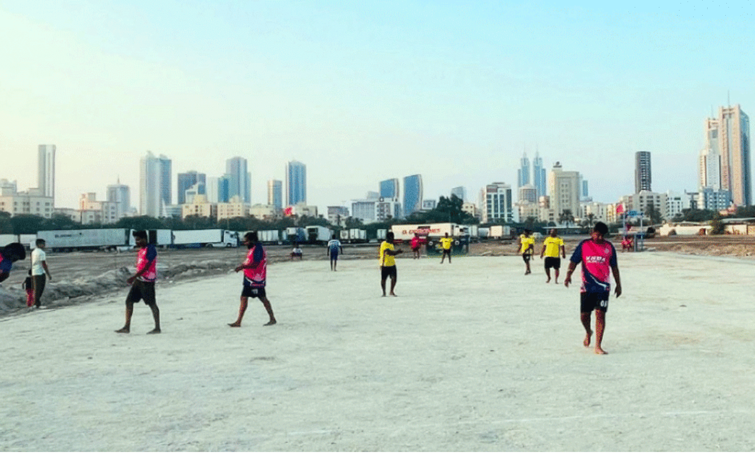 പ​ന്തു​ക​ളി