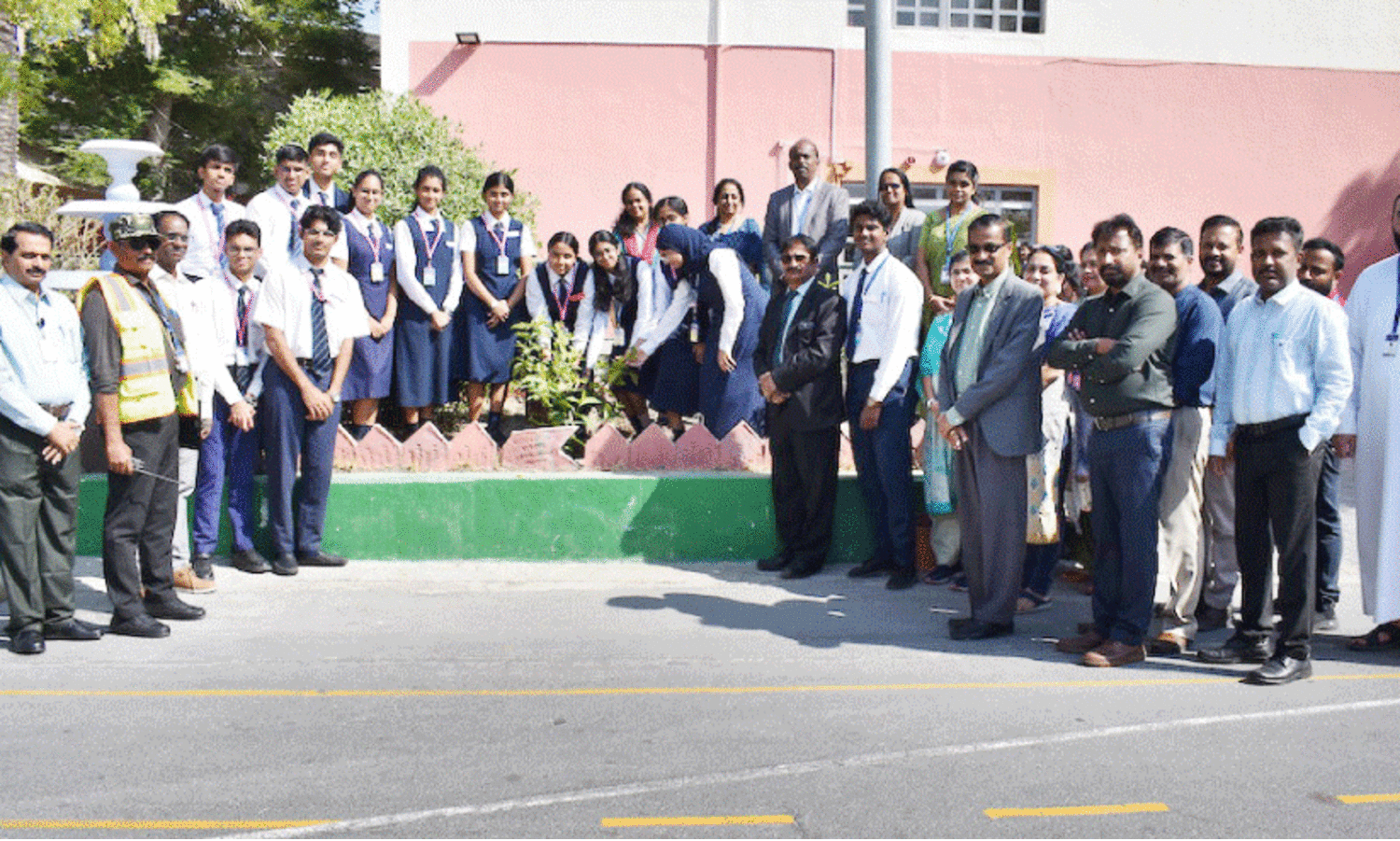 വൃ​ക്ഷ വാ​രാ​ച​ര​ണം