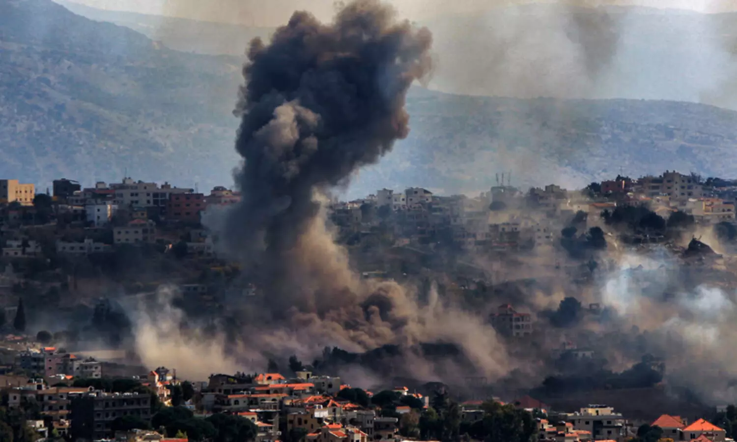ദക്ഷിണ ലബനാനിലെ ആളുകളോട് ഒഴിഞ്ഞ് പോകാൻ ആവശ്യപ്പെട്ട് ഇസ്രായേൽ; അഭയാർഥി ക്യാമ്പിലുള്ളവരും ഒഴിയണം