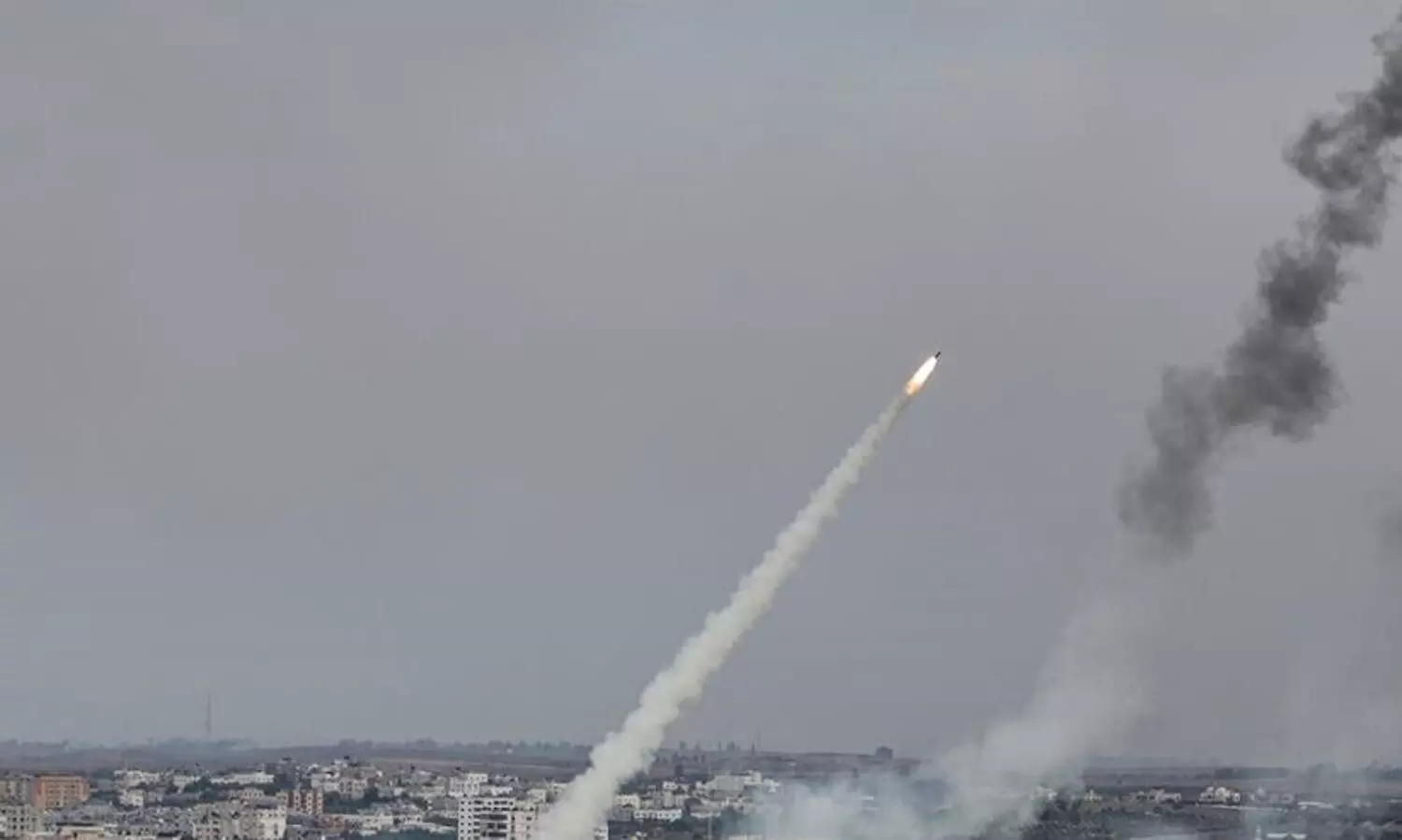 ഹിസ്ബുല്ലയുടെ റോക്കറ്റാക്രമണത്തിൽ ഇസ്രായേലിൽ അഞ്ച് പേർ കൊല്ലപ്പെട്ടു