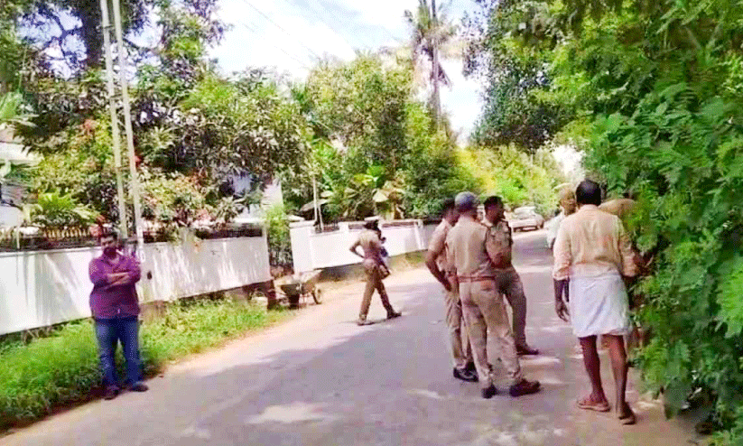 സു​താ​ര്യ​മ​ല്ലാ​ത്ത റോ​ഡ് വി​ക​സ​നം