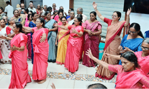 ഒറ്റപ്പെടില്ല, കോഴിക്കോട്ടെ മുതിർന്ന പൗരന്മാർ