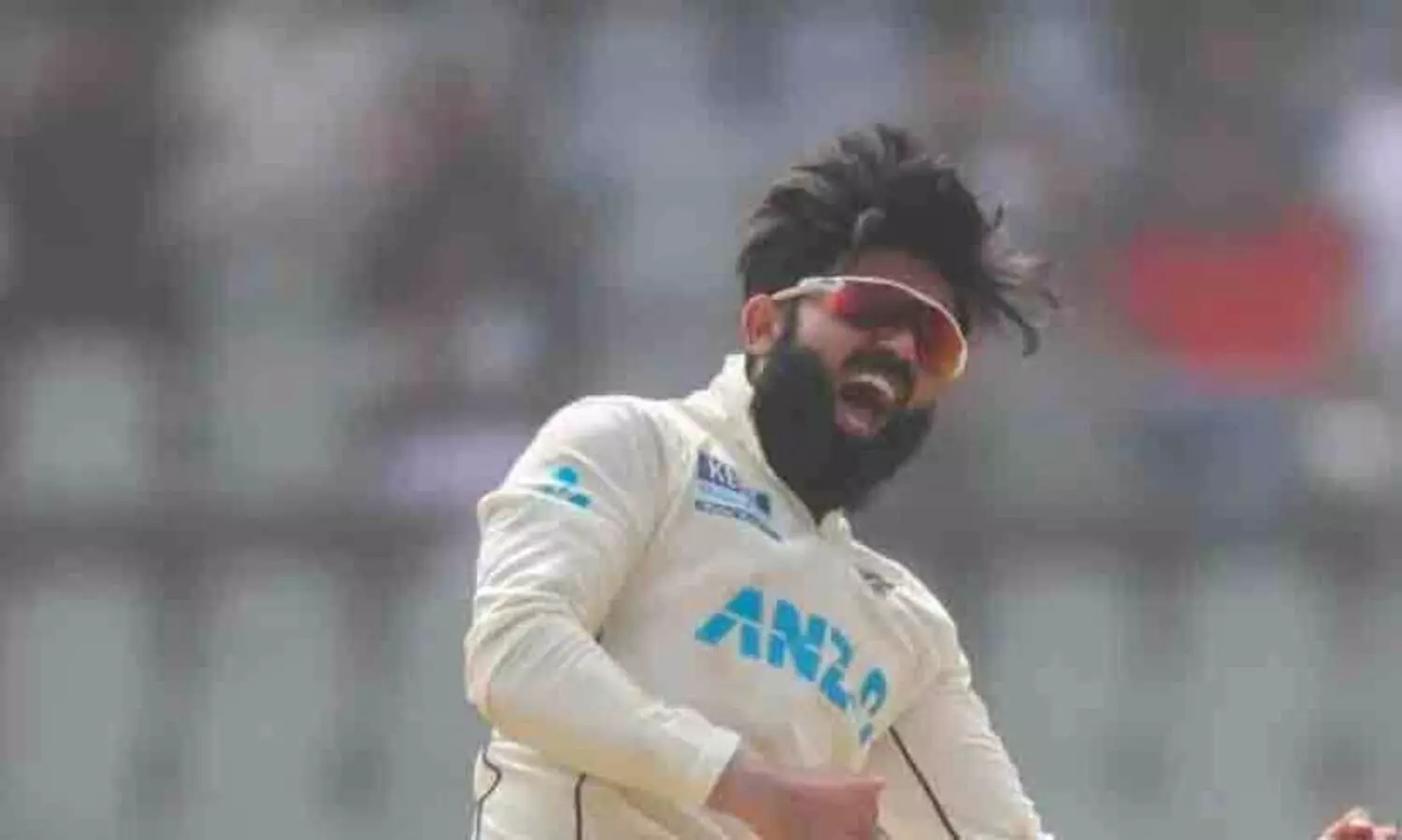 എറിഞ്ഞിട്ട് അജാസ് പട്ടേൽ; ഒന്നാം ഇന്നിങ്സിൽ നേരിയ ലീഡുമായി ഇന്ത്യ പുറത്ത്