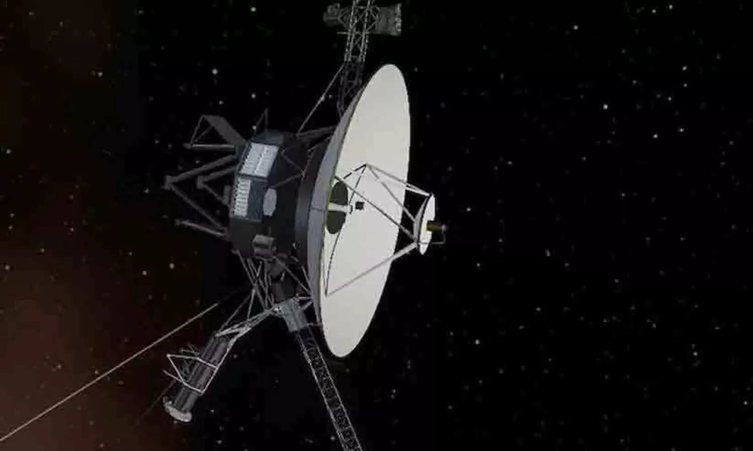 15 ബില്യൺ മൈൽ അകലെ നിന്ന് 1981മുതൽ ഉപയോഗിച്ചിട്ടില്ലാത്ത റേഡിയോ ട്രാൻസ്മിറ്റർ വഴി ഭൂമിയുമായുള്ള ബന്ധം തിരിച്ചുപിടിച്ച് വോയേജർ 1