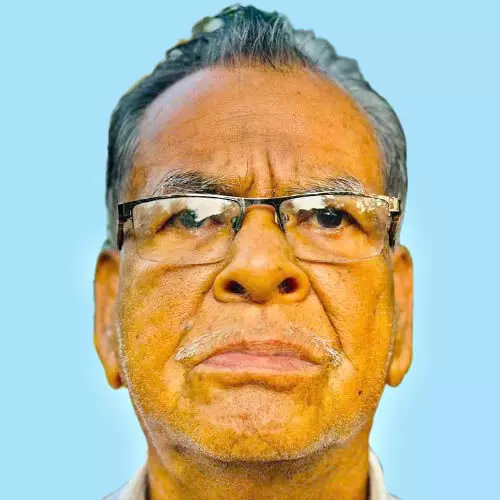 മൊ​യ്തു