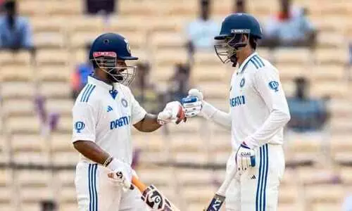 വീണ്ടും കരകയറ്റി പന്ത്, ചെറുത്ത് നിന്ന് ഗിൽ; ഇന്ത്യ ഭേദപ്പെട്ട നിലയിൽ