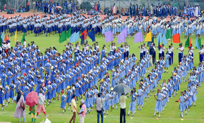 സർവം സജ്ജം; ഗെറ്റ്, സെറ്റ്, ഗോ... സർവം സജ്ജം; ഗെറ്റ്, സെറ്റ്, ഗോ...