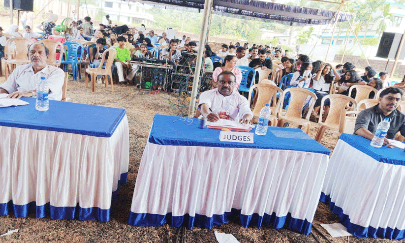 മാ​പ്പി​ള ക​ല​ക​ളു​ടെ വി​ധി​ക​ർ​ത്താ​ക്ക​ൾ പി​ന്നി​ട്ട​ത് 40 വ​ർ​ഷം