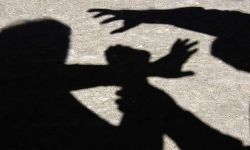 പള്ളി പെരുന്നാൾ ആഘോഷത്തിനിടെ സി.പി.എം കൗൺസിലർക്ക് പൊലീസ് മർദനം