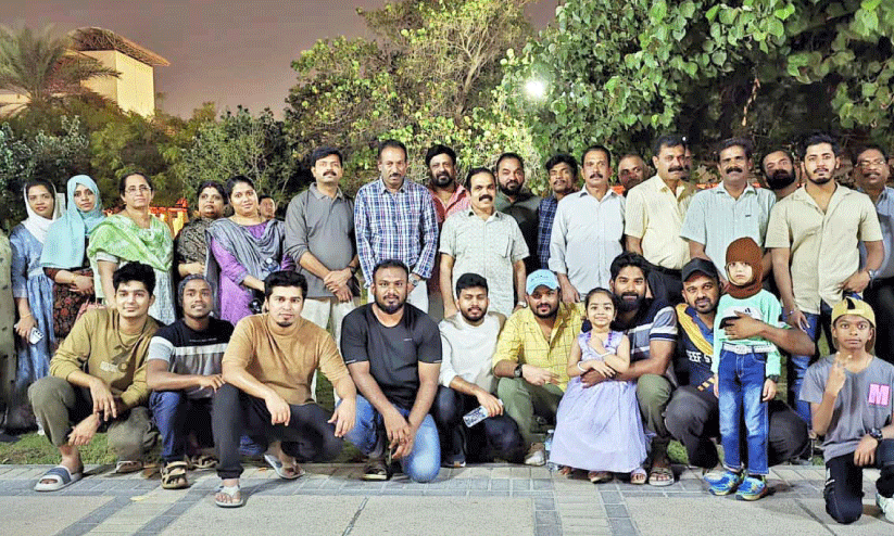 കരുവന്നൂർ കുടുംബം കരുവന്നൂർ കുടുംബം