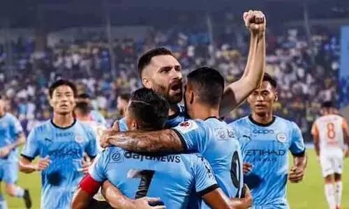 ബ്ലാസ്റ്റേഴ്സിന് നിരാശയുടെ ആദ്യ പകുതി; മുംബൈ ഒരു ഗോളിന് മുന്നിൽ