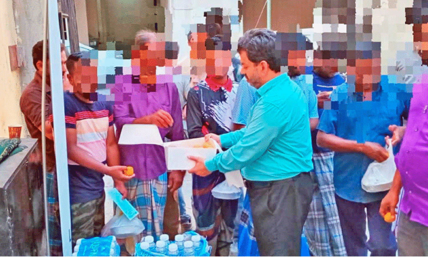 ലൈ​റ്റ്സ് ഓ​ഫ് കൈ​ന്‍റ്നസ്