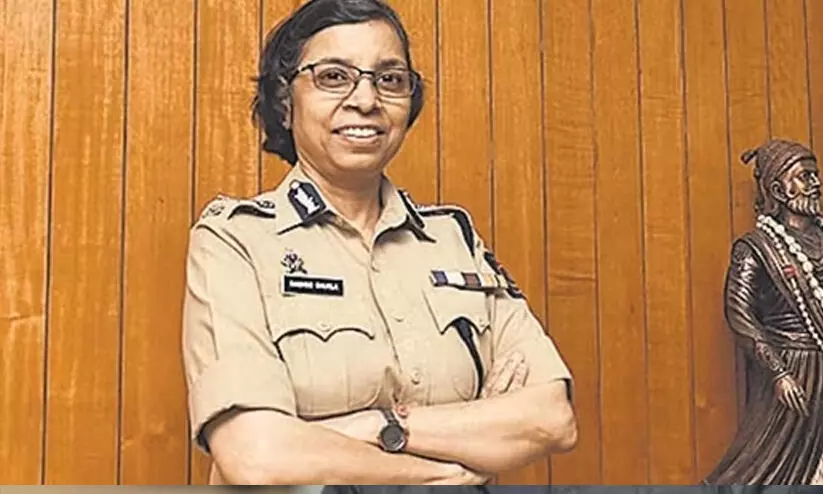 ഫോൺ ചോർത്തൽ വിവാദങ്ങൾക്കിടെ മഹാരാഷ്ട്ര ഡി.ജി.പിയെ മാറ്റി തെരഞ്ഞെടുപ്പ് കമീഷൻ ഫോൺ ചോർത്തൽ വിവാദങ്ങൾക്കിടെ മഹാരാഷ്ട്ര ഡി.ജി.പിയെ മാറ്റി തെരഞ്ഞെടുപ്പ് കമീഷൻ