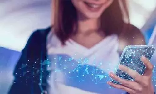 എഐ ഉൾപ്പെടുന്ന വമ്പൻ സ്മാർട്ട് ഫോണുകൾക്ക്  വിലക്കുറവ്; ഇപ്പോൾ ഓൺലൈനിൽ വാങ്ങാം