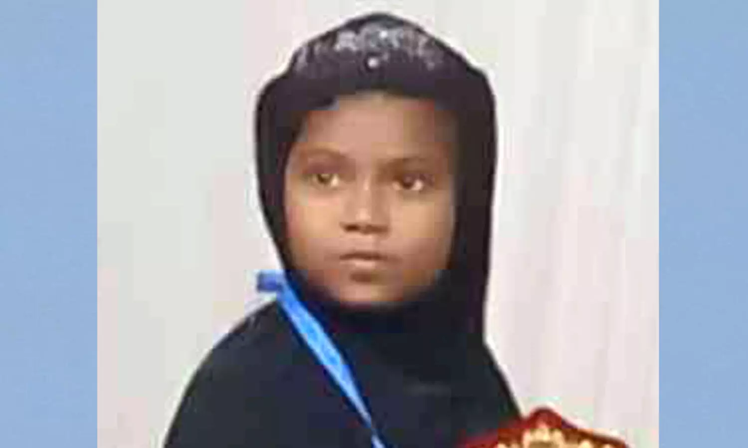 ഉറക്കത്തിൽ പാമ്പ് കടിയേറ്റത് അറിഞ്ഞില്ല; എട്ടുവയസ്സുകാരിക്ക് ദാരുണാന്ത്യം, കൂടെ കിടന്ന മുത്തശ്ശി പാമ്പുകടിയേറ്റ് തീവ്രപരിചരണ വിഭാഗത്തിൽ