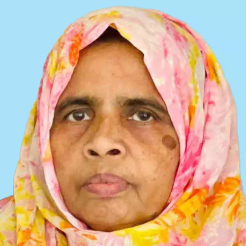 ആ​യി​ശ​ക്കു​ട്ടി