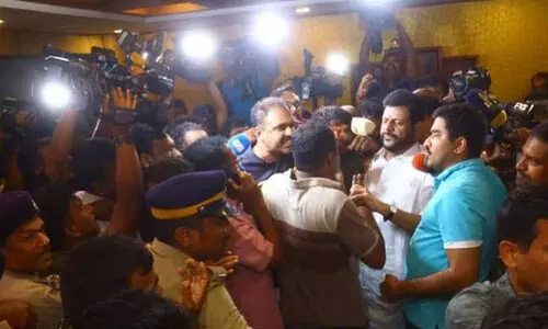 palakkad police raid palakkad police raid