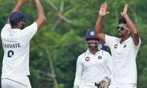 രഞ്ജി ട്രോഫി: ഉത്തര്‍പ്രദേശിനെ എറിഞ്ഞിട്ടു, കേരളം പൊരുതുന്നു