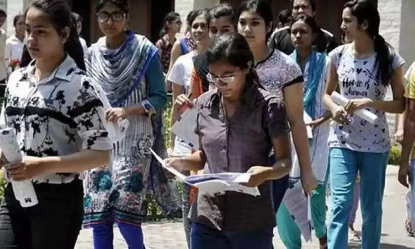 ജെ.ഇ.ഇ അഡ്വാൻസ്ഡ് രണ്ടല്ല, ഇനി മൂന്നുതവണ എഴുതാം ജെ.ഇ.ഇ അഡ്വാൻസ്ഡ് രണ്ടല്ല, ഇനി മൂന്നുതവണ എഴുതാം