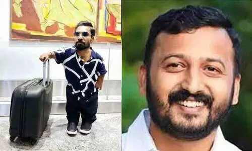 ട്രോളി ബാഗുമായി ഗിന്നസ് പക്രു; കെ.പി.എമ്മിലല്ലല്ലോയെന്ന് രാഹുൽ മാങ്കൂട്ടത്തിൽ