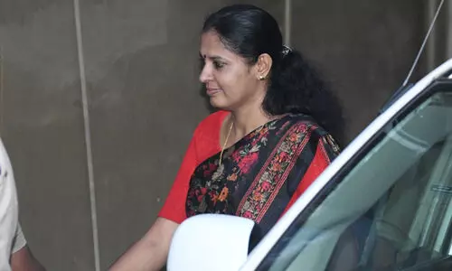 പി.പി. ദിവ്യക്ക് ജാമ്യം; ‘ജില്ല വിടരുത്, എല്ലാ തിങ്കളാഴ്ചയും അന്വേഷണ ഉദ്യോഗസ്ഥന് മുന്നിൽ ഹാജരാകണം’ പി.പി. ദിവ്യക്ക് ജാമ്യം; ‘ജില്ല വിടരുത്, എല്ലാ തിങ്കളാഴ്ചയും അന്വേഷണ ഉദ്യോഗസ്ഥന് മുന്നിൽ ഹാജരാകണം’