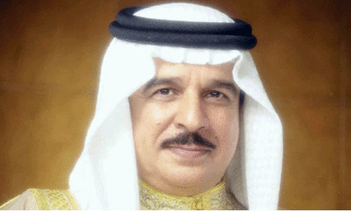 ര​ണ്ട് പു​തി​യ മ​ന്ത്രി​മാ​രെ നി​യ​മി​ച്ച് ഹ​മ​ദ് രാ​ജാ​വ്