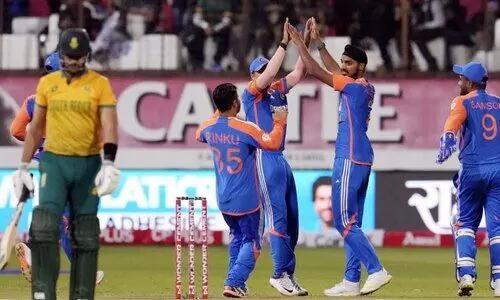 പ്രോട്ടീസിനെ പിടിച്ചുകെട്ടി ഇന്ത്യ; ഒന്നാം അങ്കത്തിൽ 61 റൺസിന്റെ തകർപ്പൻ ജയം