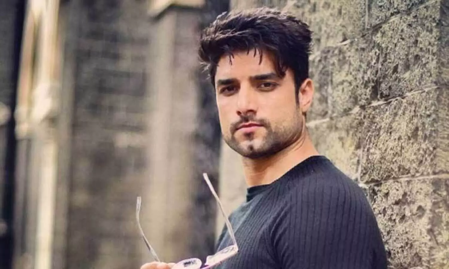 മൂന്ന്- നാല് വർഷമായി ജോലി ഇല്ലായിരുന്നു, വിഷാദരോഗത്തിലായിരുന്നു; നടൻ നിതിൻ ചൗഹാന്റെ മരണത്തെക്കുറിച്ച് ഭാര്യ