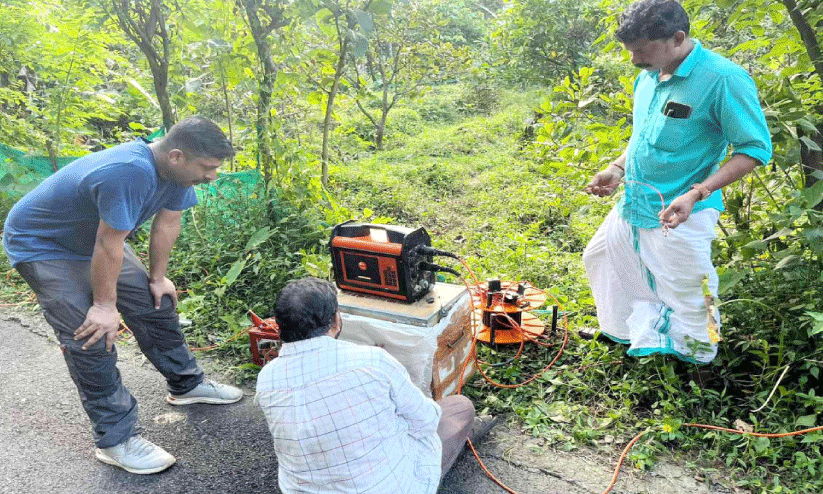 കൈലാസംപടിയിലെ സോയിൽ പൈപ്പിങ് പ്രതിഭാസം; വിദഗ്ധ സംഘത്തിന്റെ പരിശോധന പുരോഗമിക്കുന്നു