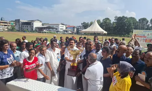 ട്രാക്കിൽ ആവേശപ്പോരാട്ടം