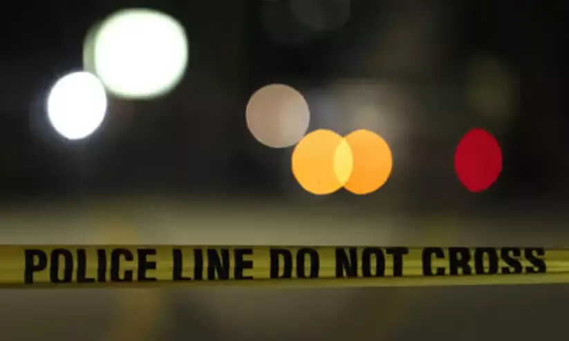 മദ്യലഹരിയില് കൈയാങ്കളി; ഭിത്തിയിൽ തലയിടിച്ച് തമിഴ്നാട് സ്വദേശി മരിച്ചു, സുഹൃത്ത് അറസ്റ്റില് മദ്യലഹരിയില് കൈയാങ്കളി; ഭിത്തിയിൽ തലയിടിച്ച് തമിഴ്നാട് സ്വദേശി മരിച്ചു, സുഹൃത്ത് അറസ്റ്റില്