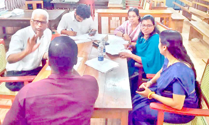 ലോ​ക് അ​ദാ​ല​ത്ത്: 7,734 കേ​സു​ക​ൾ തീ​ർ​പ്പാ​യി; 33.52​ കോ​ടി രൂ​പ ന​ഷ്ട​പ​രി​ഹാ​രം ന​ൽ​കാ​ൻ ഉ​ത്ത​ര​വ്