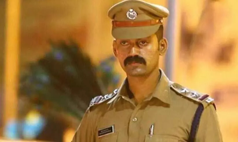 ‘പന്നികളോട് ഗുസ്തി കൂടരുത്’; സ്ഥലംമാറ്റത്തിനുപിന്നാലെ എഫ്.ബി പോസ്റ്റുമായി സി.ഐ ബിനുമോഹൻ ‘പന്നികളോട് ഗുസ്തി കൂടരുത്’; സ്ഥലംമാറ്റത്തിനുപിന്നാലെ എഫ്.ബി പോസ്റ്റുമായി സി.ഐ ബിനുമോഹൻ