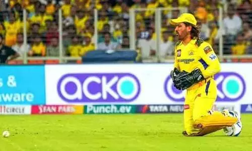 ധോണിക്ക്  കളിക്കുന്ന സമയത്തോളം കളിക്കാം, അദ്ദേഹം എടുക്കുന്ന തീരുമാനം ശരിയാണ്; ധോണിയെ പുകഴ്ത്തി സൂപ്പർ കിങ്സ് സിഇഓ