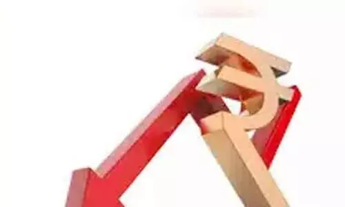 രണ്ട് പൈസ ഇടിഞ്ഞ് റെക്കോഡ് തകർച്ചയിൽ രൂപ