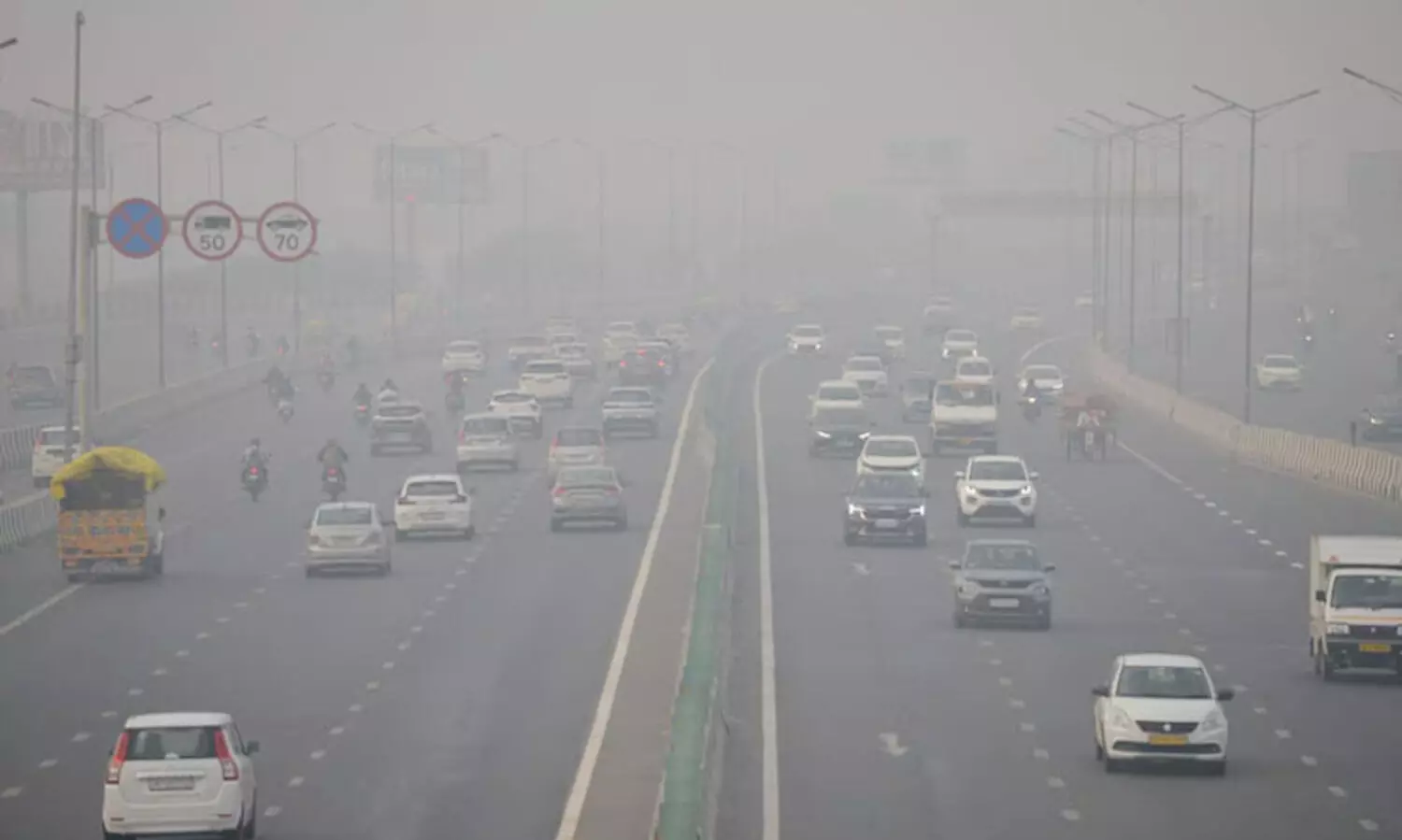 ഡൽഹി വായു ഗുണനിലവാരം സീസണിലെ ഏറ്റവും മോശം നിലവാരത്തിലേക്ക്