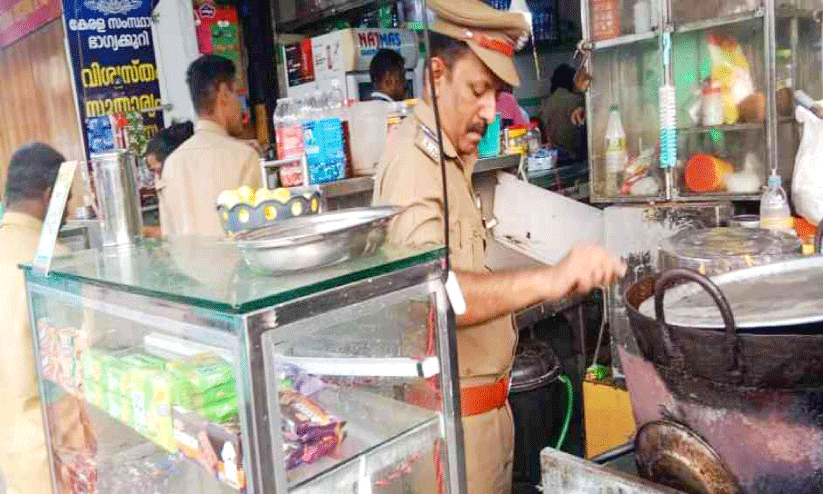 ഹോ​ട്ട​ലു​ക​ളി​ല്‍ പ​രി​ശോ​ധ​ന; കു​ന്നം​കു​ള​ത്ത് ആ​റ് സ്ഥാ​പ​ന​ങ്ങ​ള്‍ക്ക് നോ​ട്ടീ​സ്